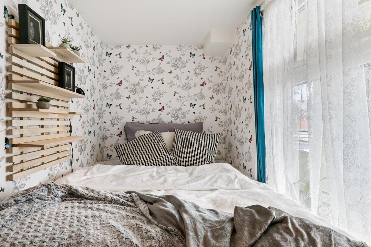 Lovely In The Center Of Apartment *